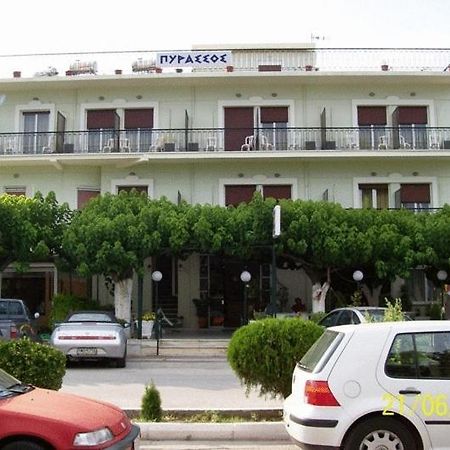 Hotel Pyrassos Néa Ankhíalos Exterior foto